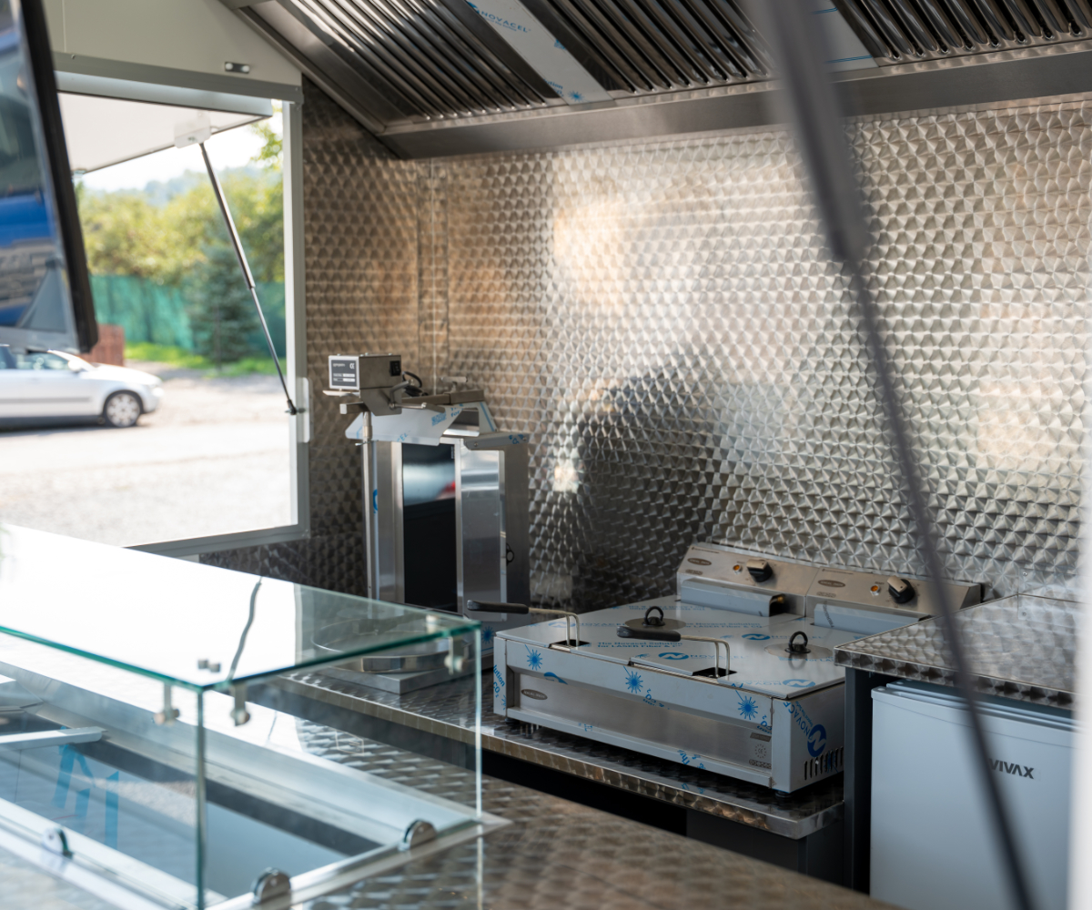 rulote_mures_burger_3m_echipat_foodtruck_7